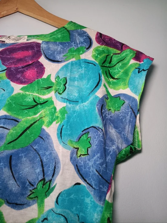 Vintage Lord & Taylor Fruit Vegetable Print Top M Short Sleeve Graphic Tee - Picture 3 of 4